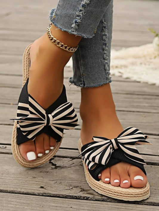 Sandalias con diseño de lazo a Rayas
