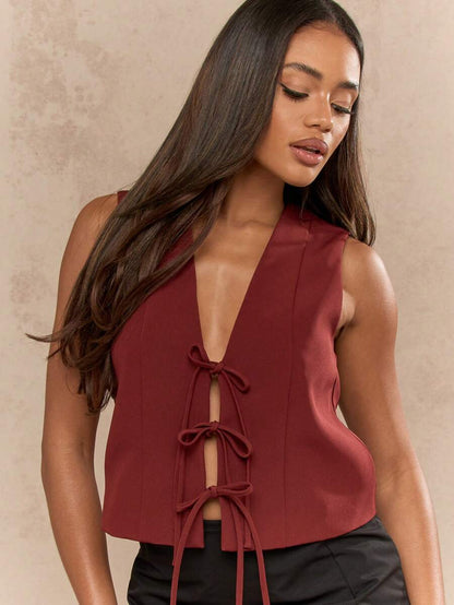 Chaleco con cuello en V y lazos
