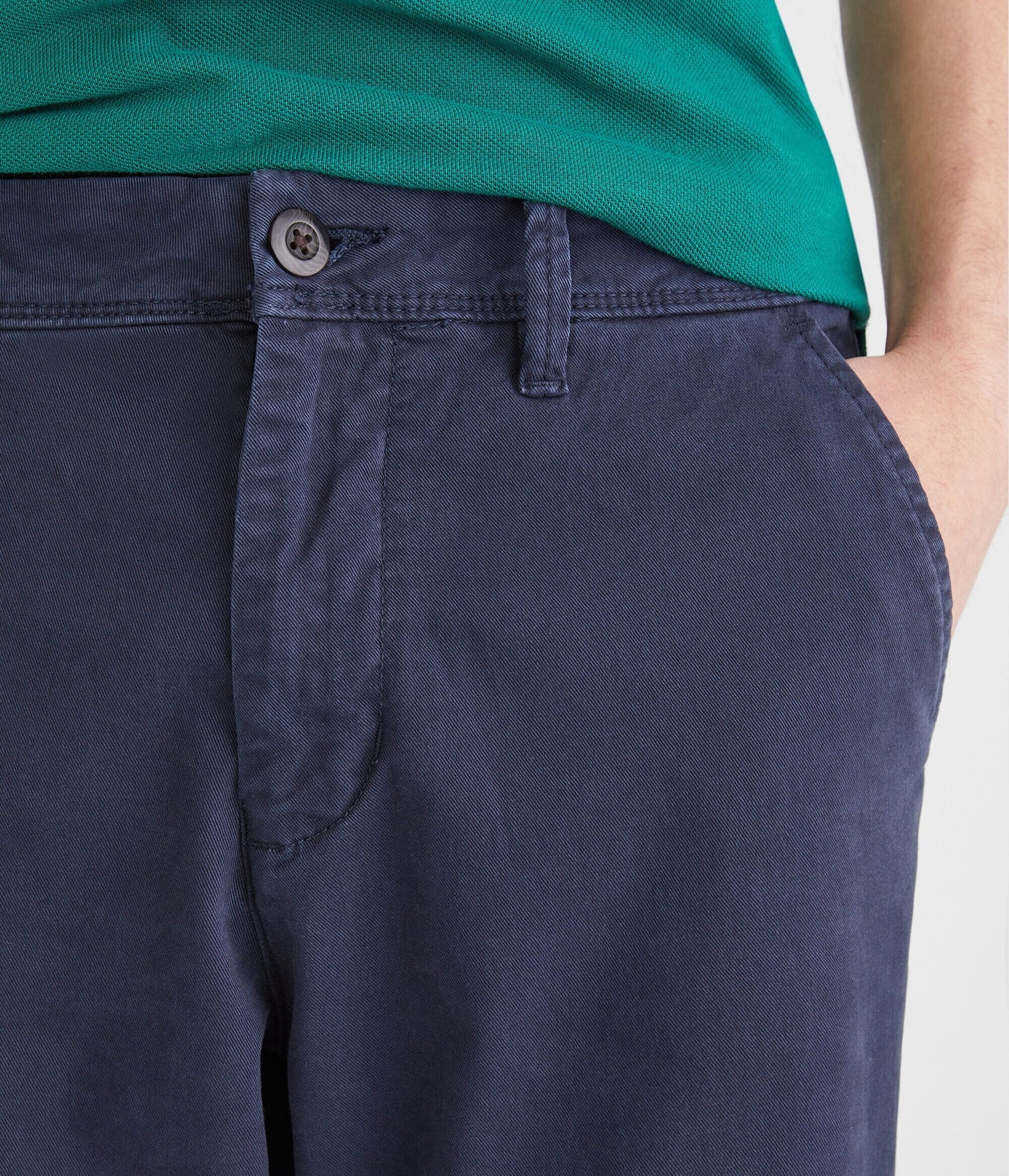 Pantalon chino ajustado