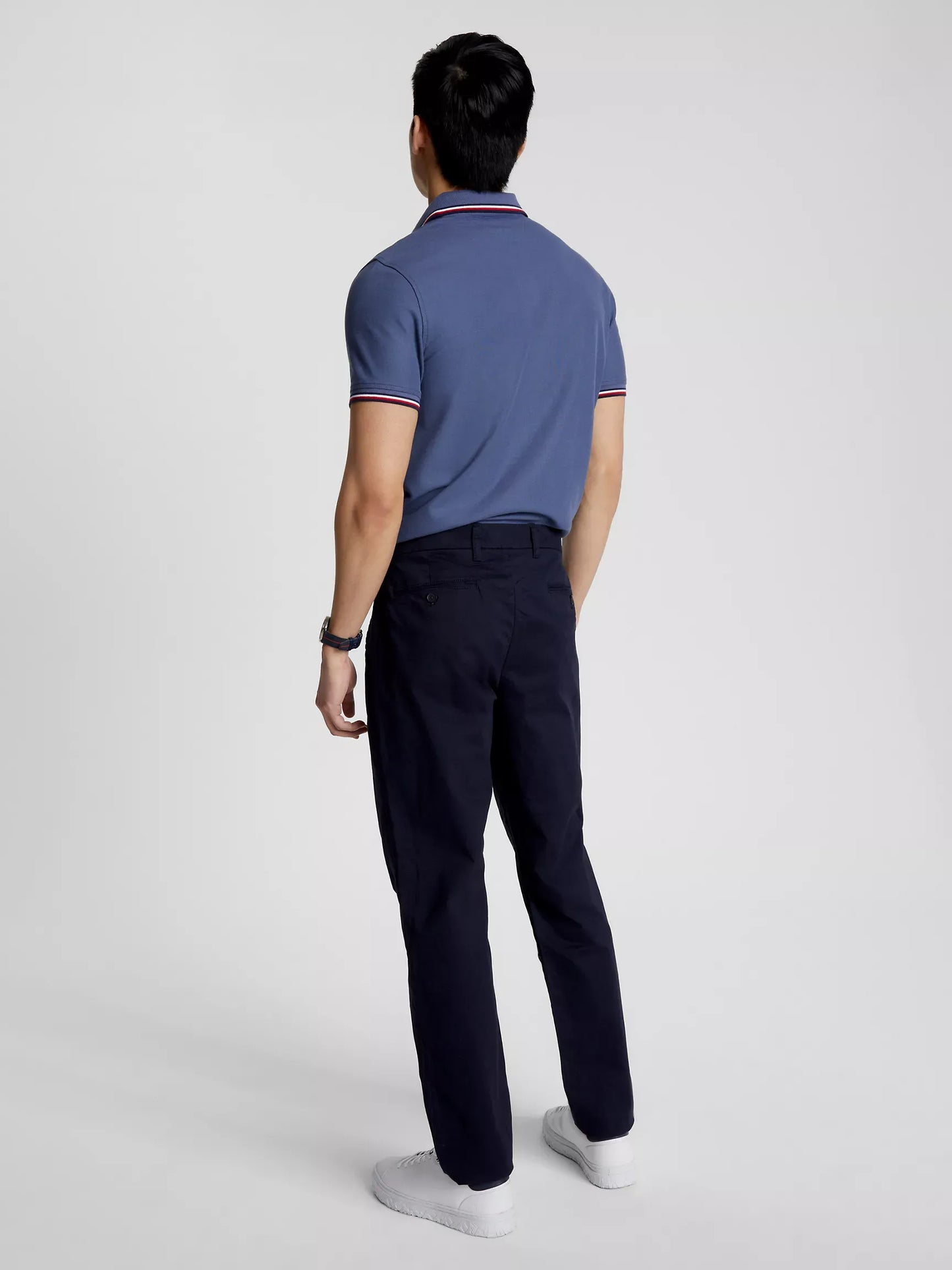 Pantalón chino semi ajustado