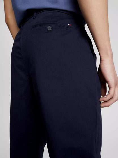 Pantalón chino semi ajustado