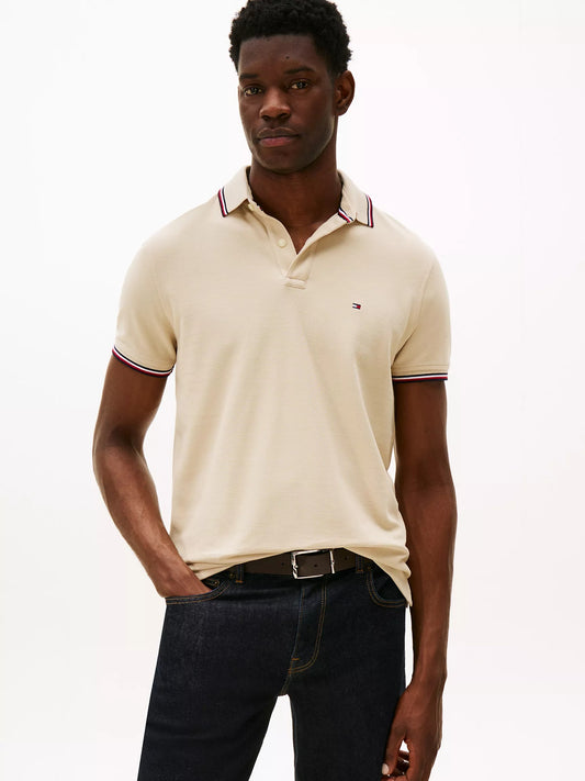 Chemise unicolor con cuello ribeteado