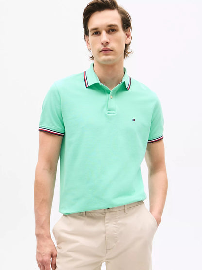 Chemise unicolor con cuello ribeteado
