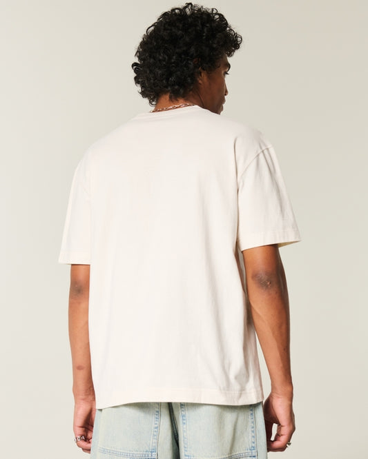 Franela cuello redondo estilo cuadrado con estampado