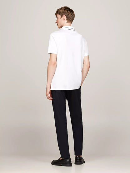 Chemise de algodón con logo en cuello ribeteado