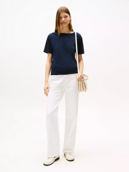 Franela cuello redondo unicolor con botones en los hombros