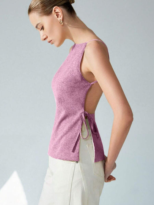 Top sin espalda elegante con diseño cuadrado