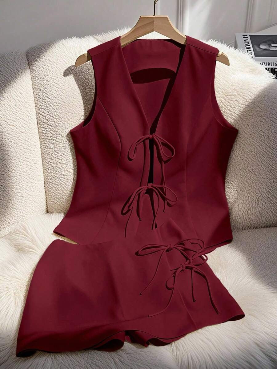 Conjunto con lazos delanteros