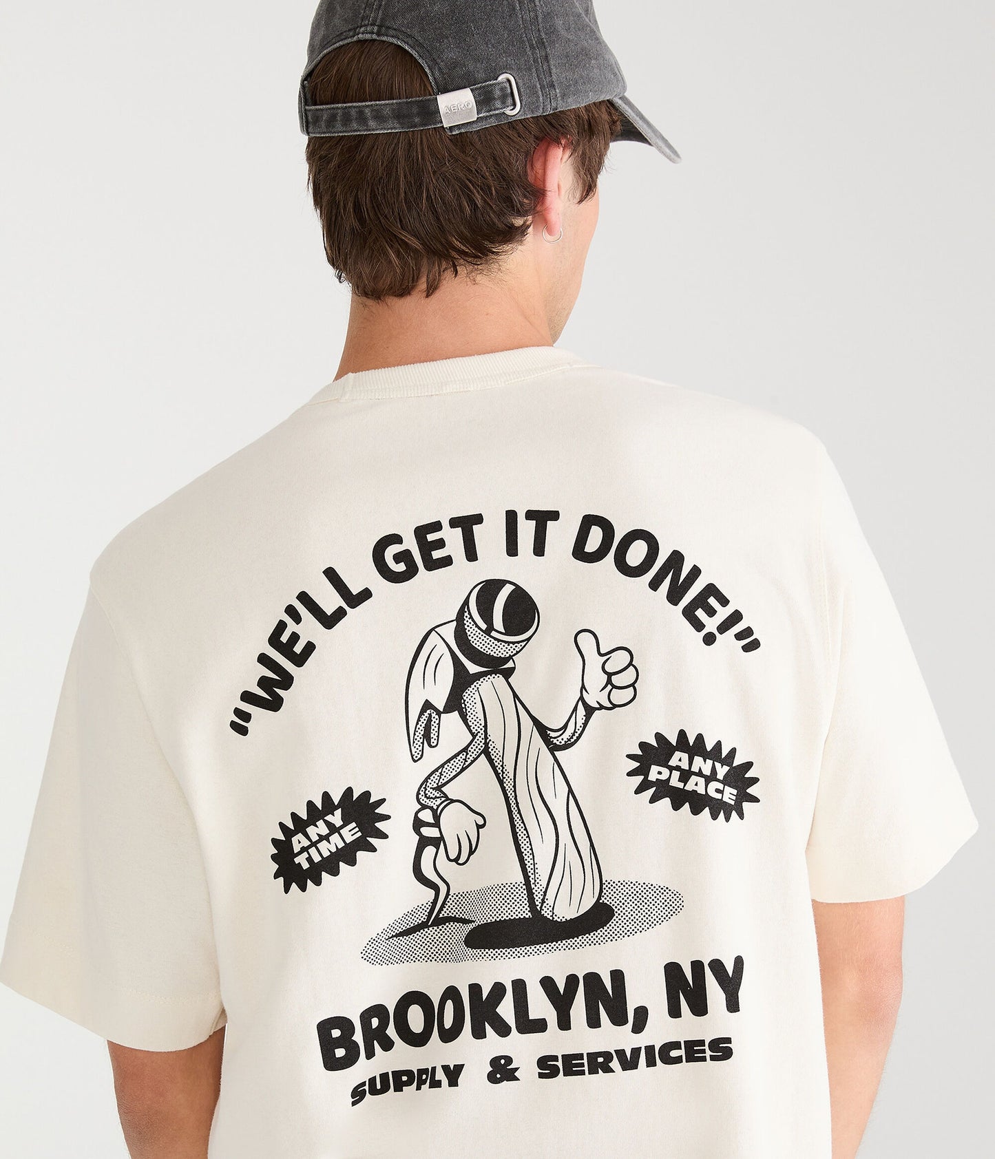 Franela cuello redondo con estampado posterior