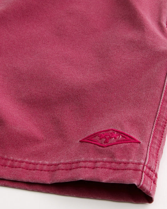Traje de baño de cloqué tipo short descolorado con logo