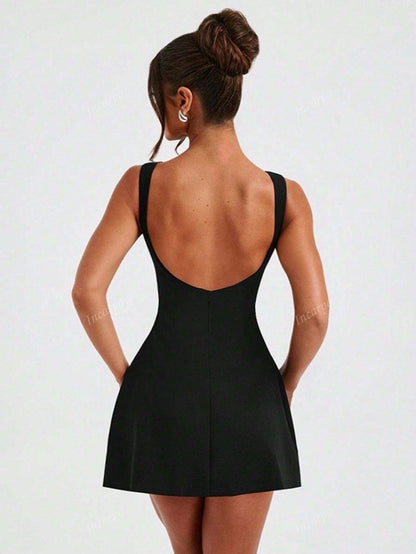 Vestido acampanado de espalda descubierta