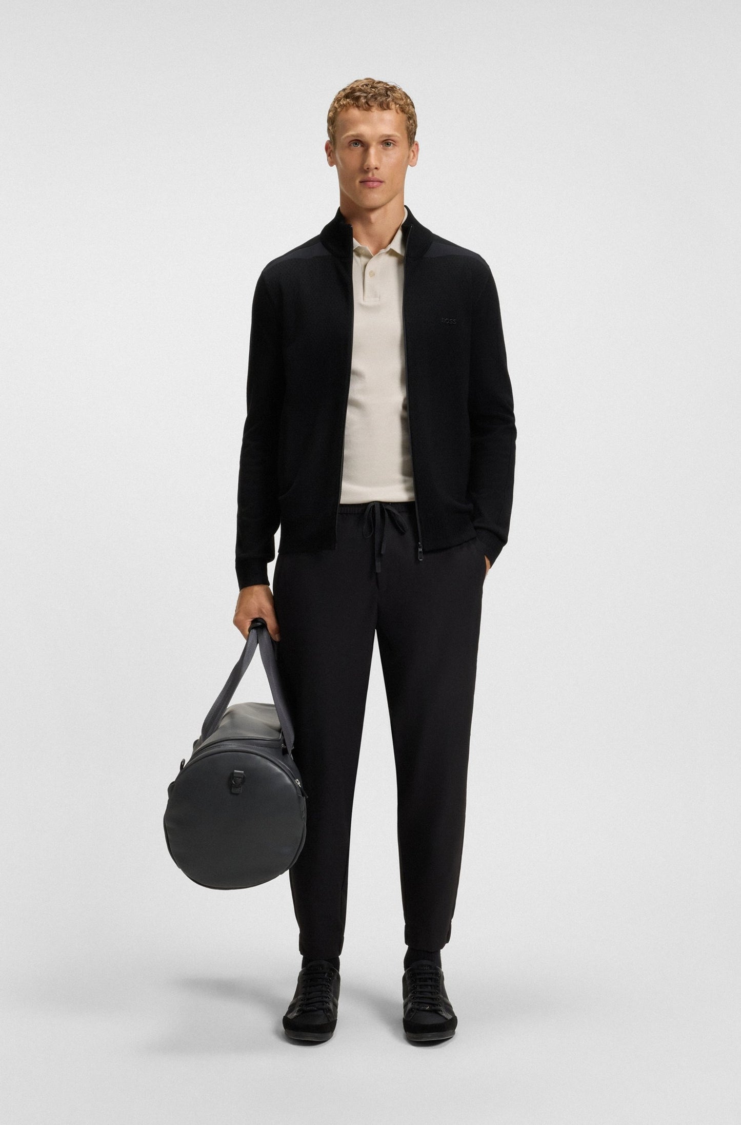 Chemise ajustada de algodón con mangas ribeteadas