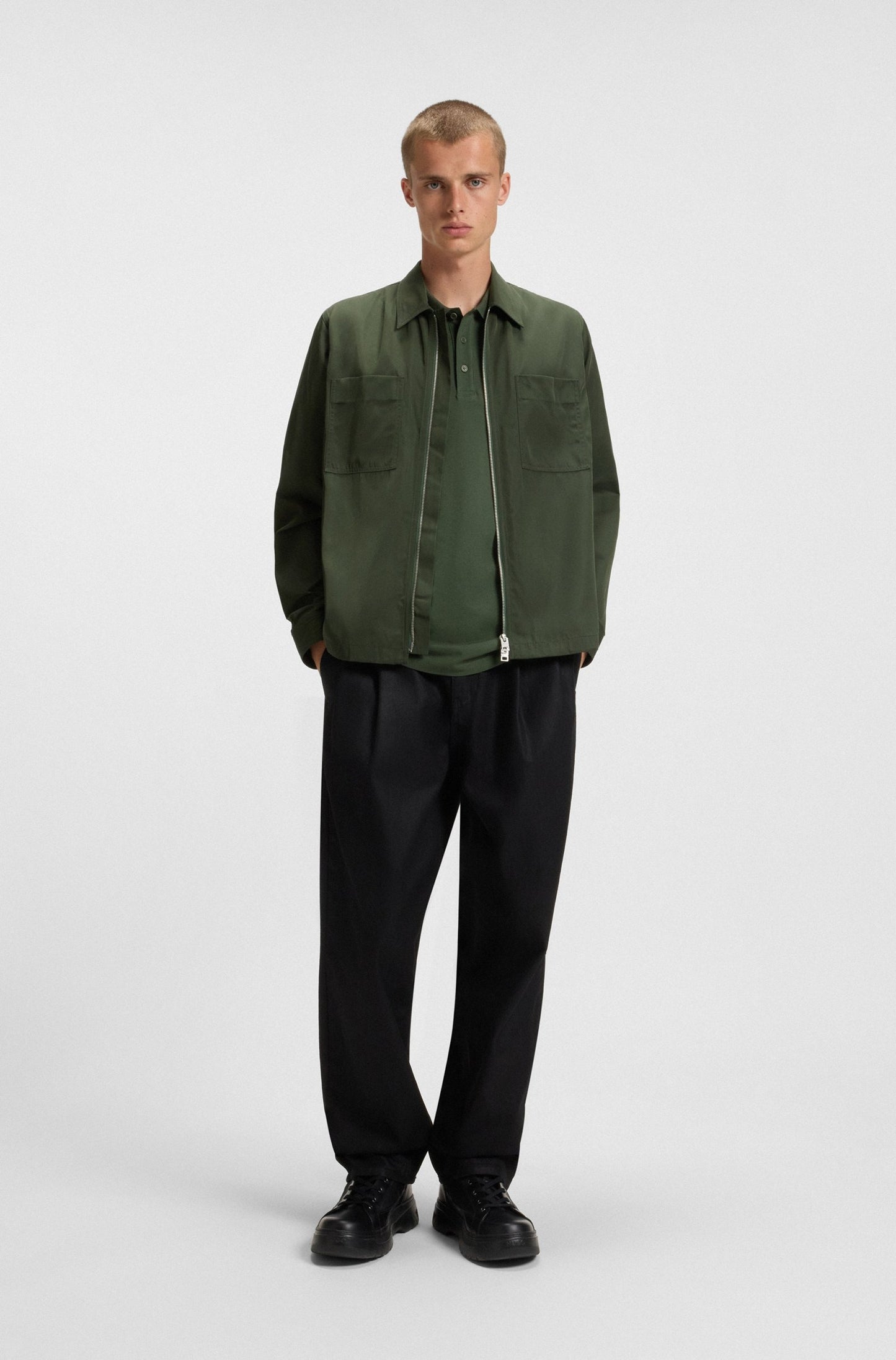 Chemise regular unicolor con logo