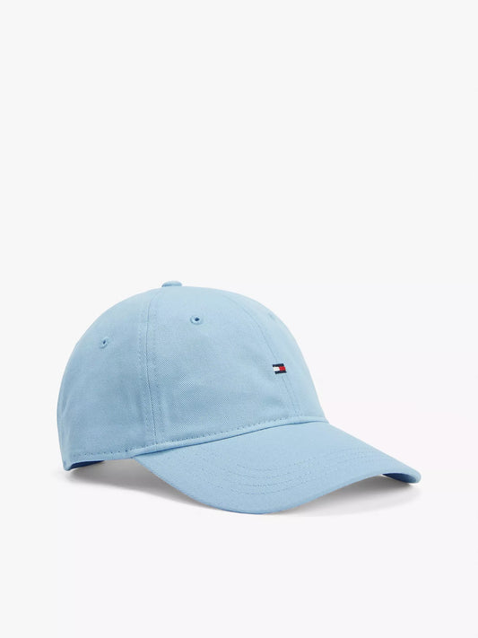 Gorra con bandera bordada