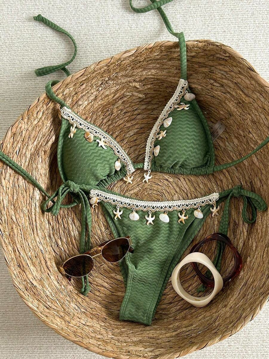 Bikini con adornos marinos