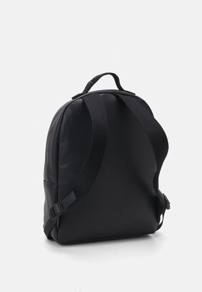 Bolso tipo morral para todo el dia