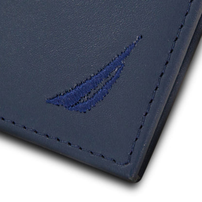 Tarjetero con logo tejido