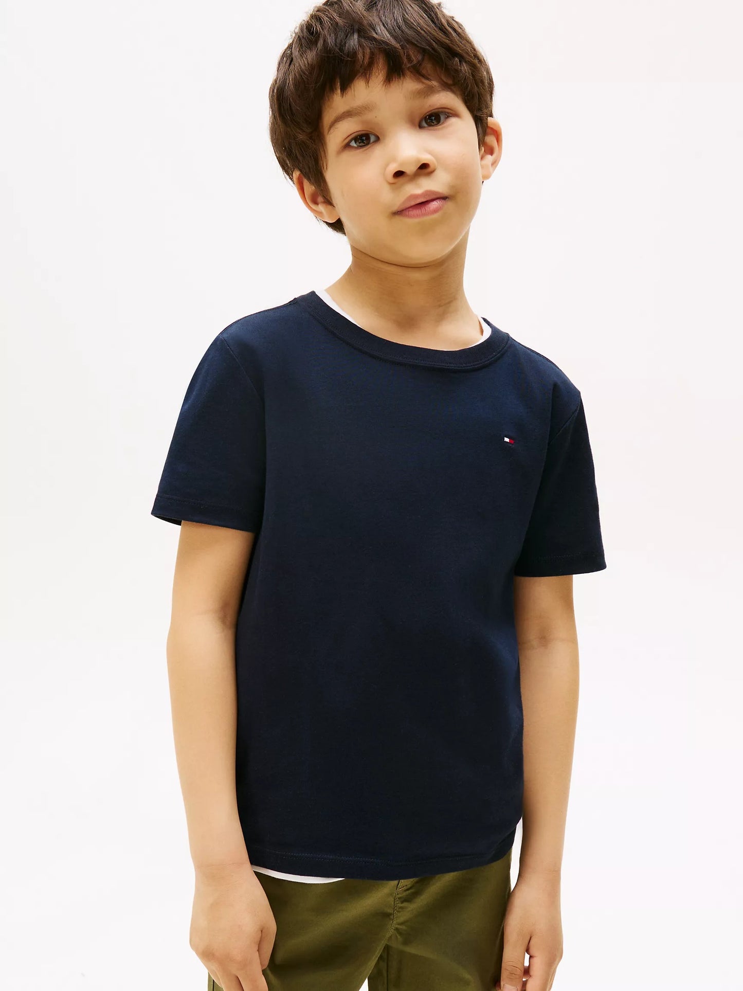 Franela cuello redondo unicolor con logo