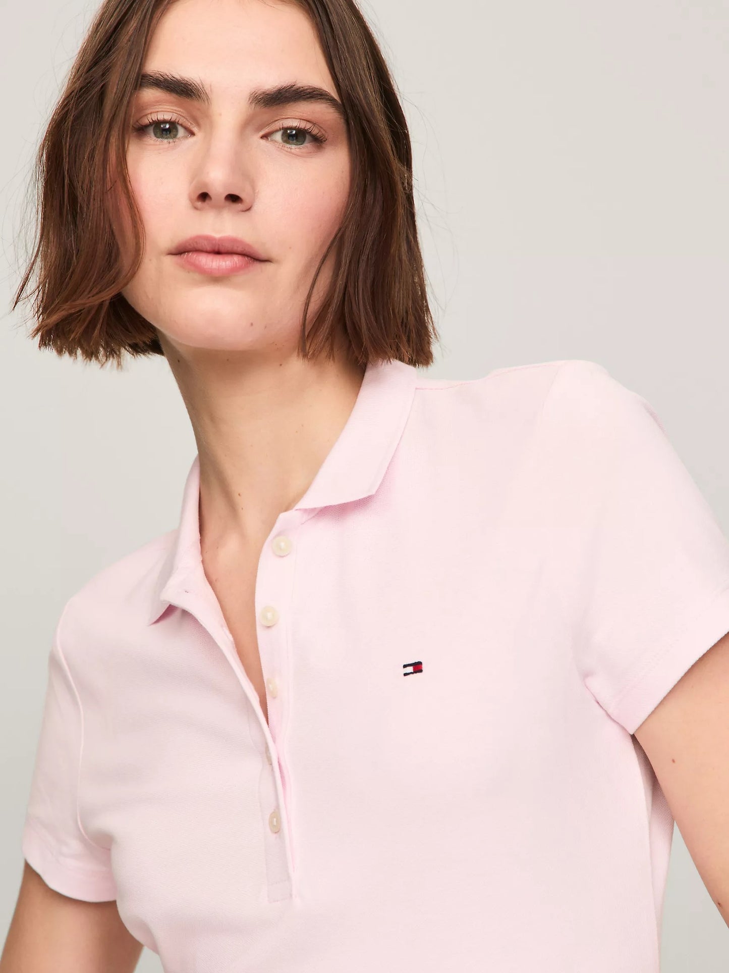 Vestido tela pique unicolor con logo