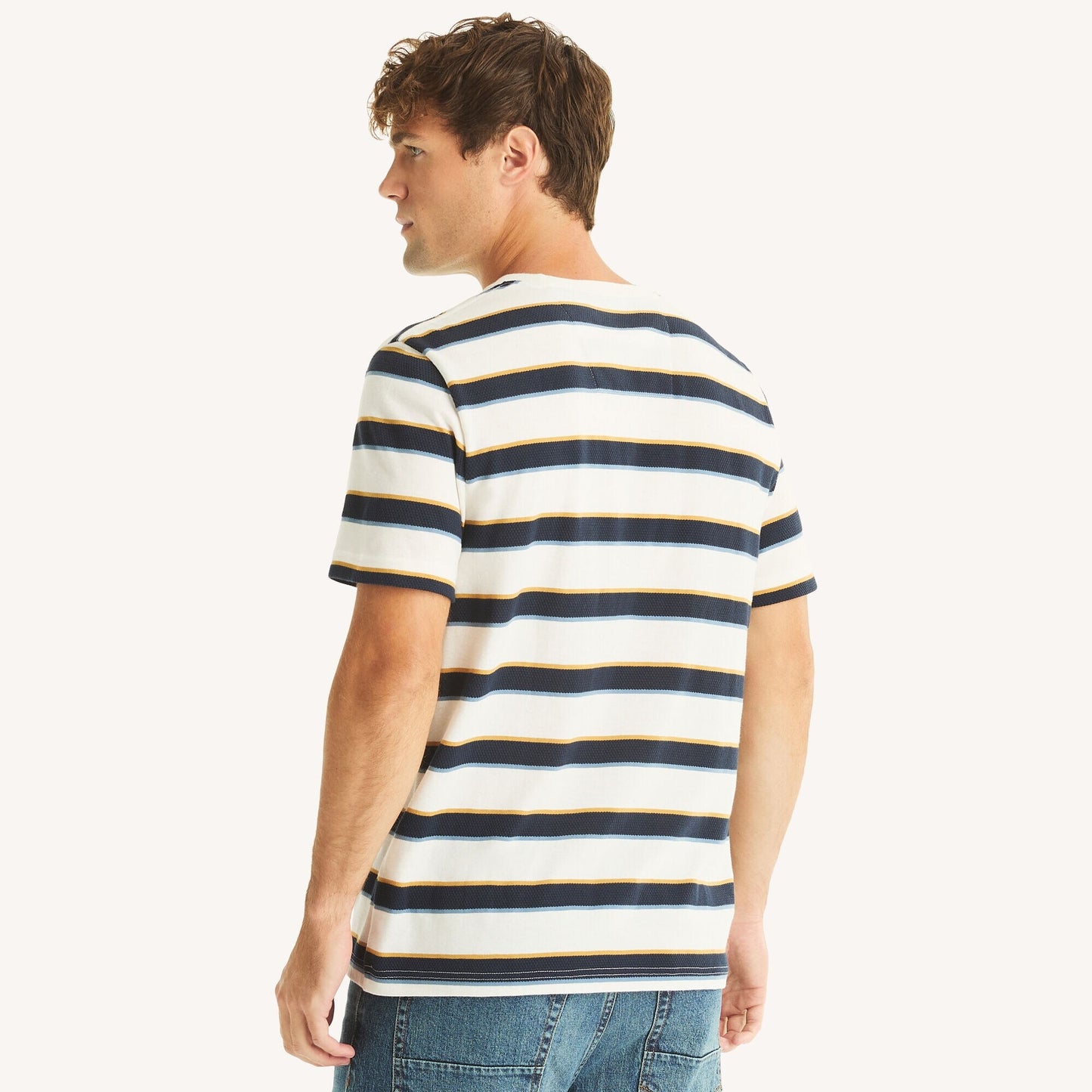 Franela cuello redondo con franjas y bordado