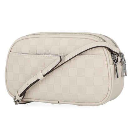 Cartera tipo bandolero con patrón tejido