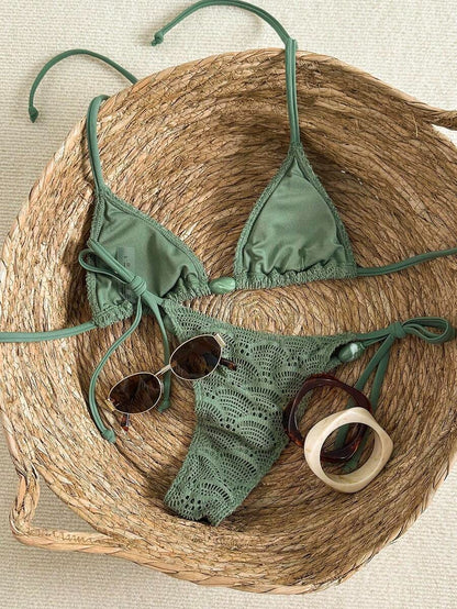 Bikini bordado con piedras