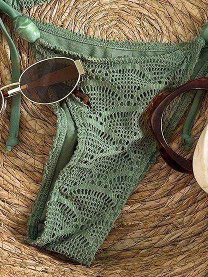 Bikini bordado con piedras