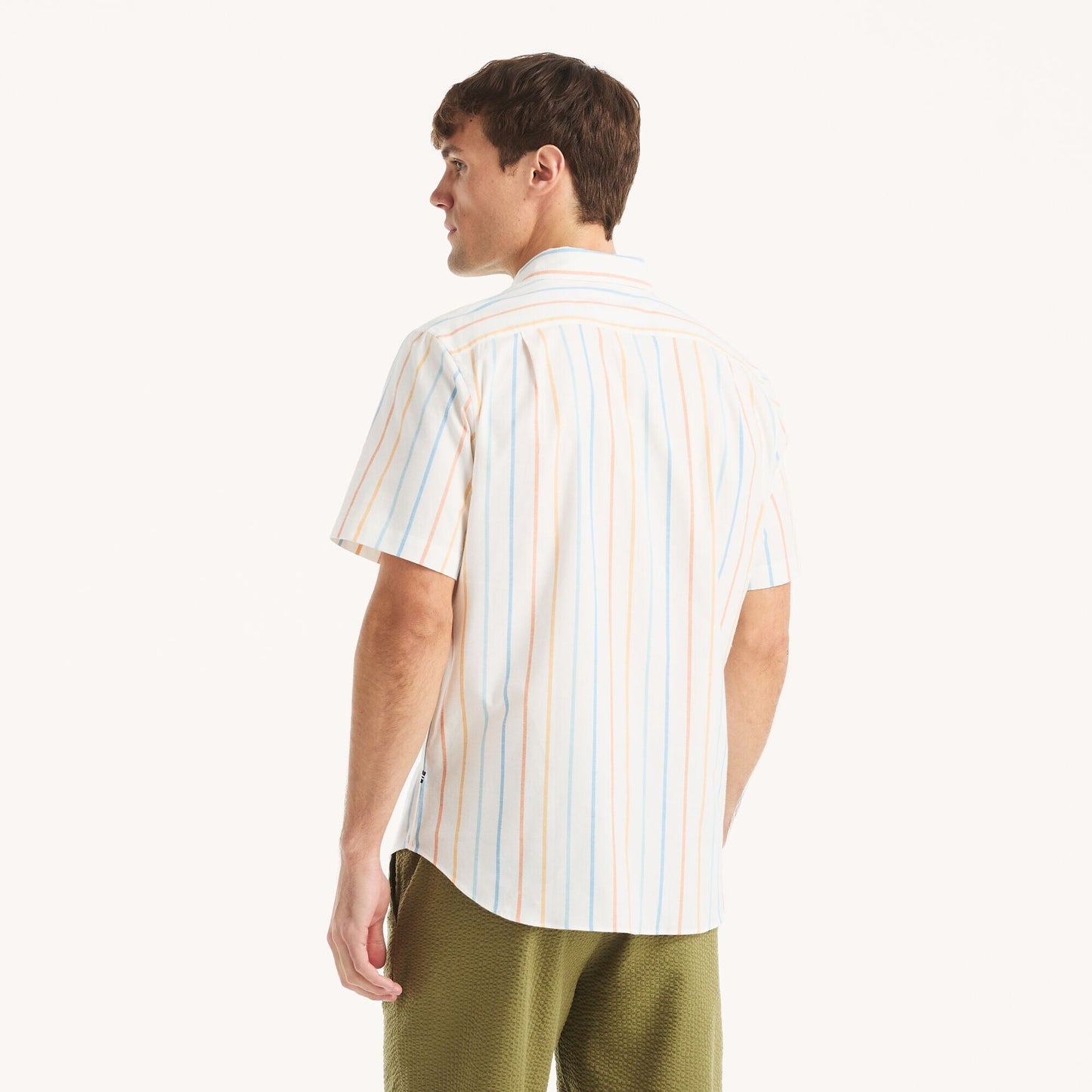 Camisa manga corta oxford con patrón de rayas verticales