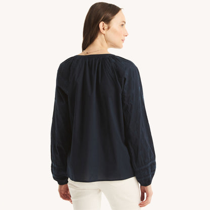 Blusa cuello en V manga larga