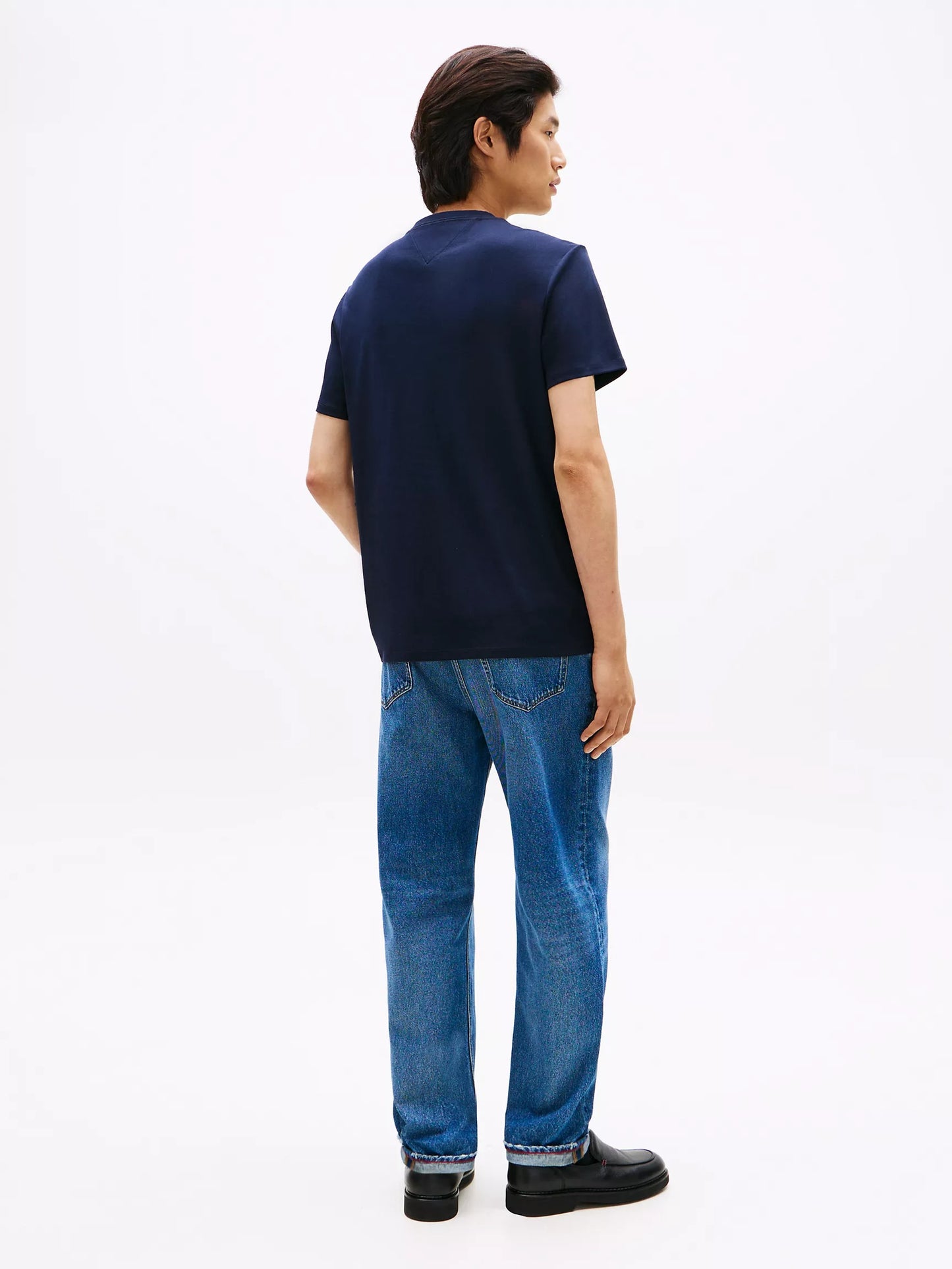 Franela cuello redondo con logo bordado