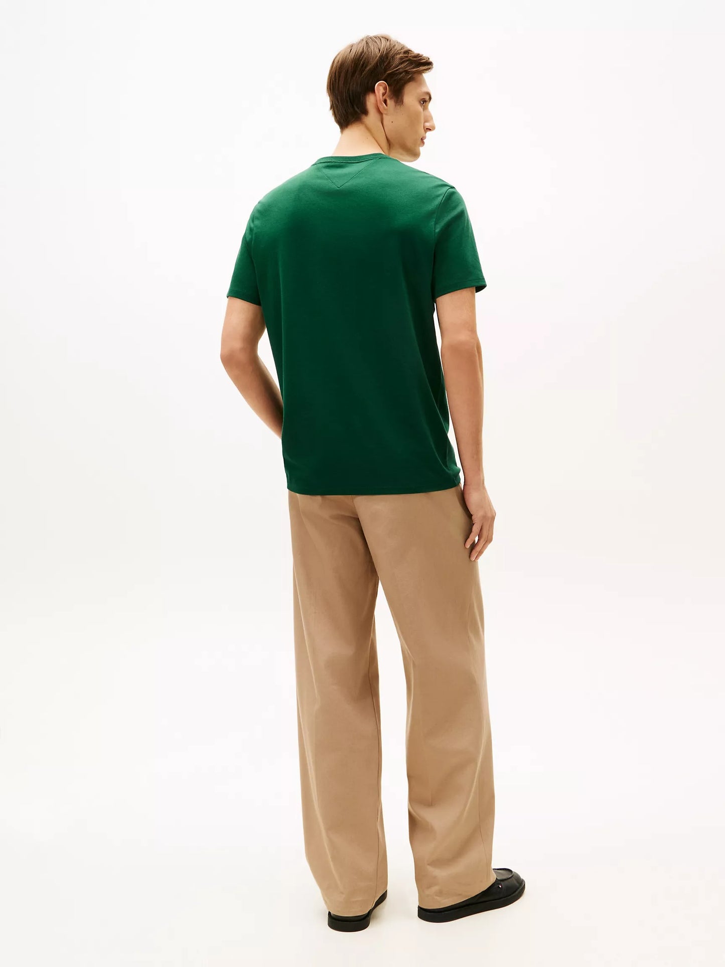 Franela cuello redondo con logo bordado