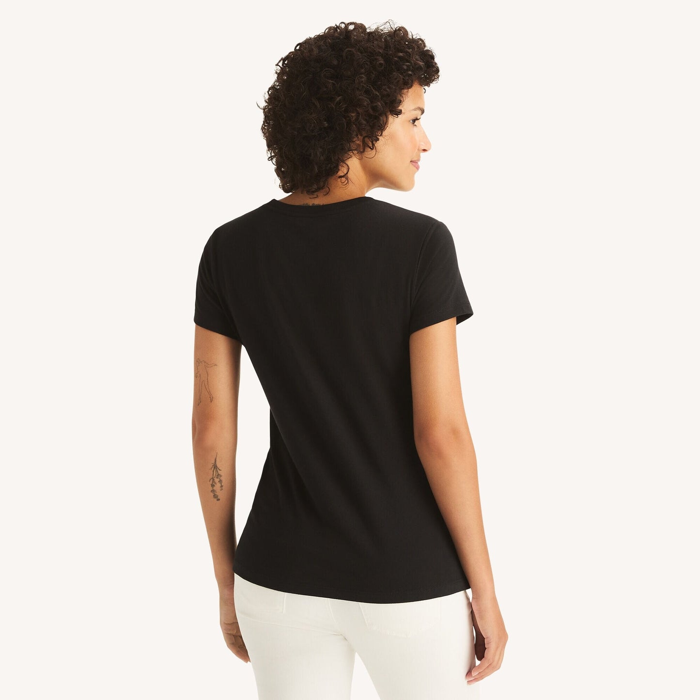 Franela cuello redondo con estampado y rayas