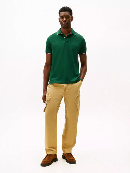 Chemise unicolor con cuello ribeteado