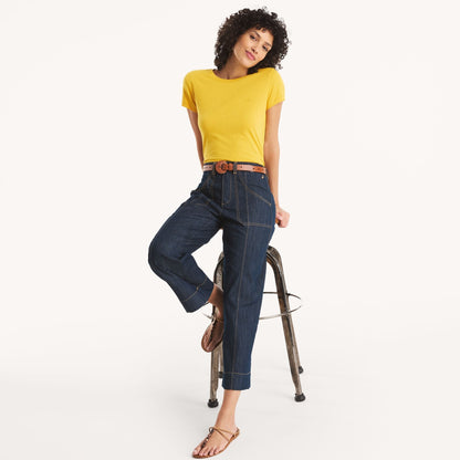 Franela cuello redondo unicolor con logo