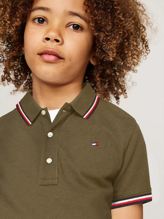 Chemise unicolor con cuello ribeteado para niño