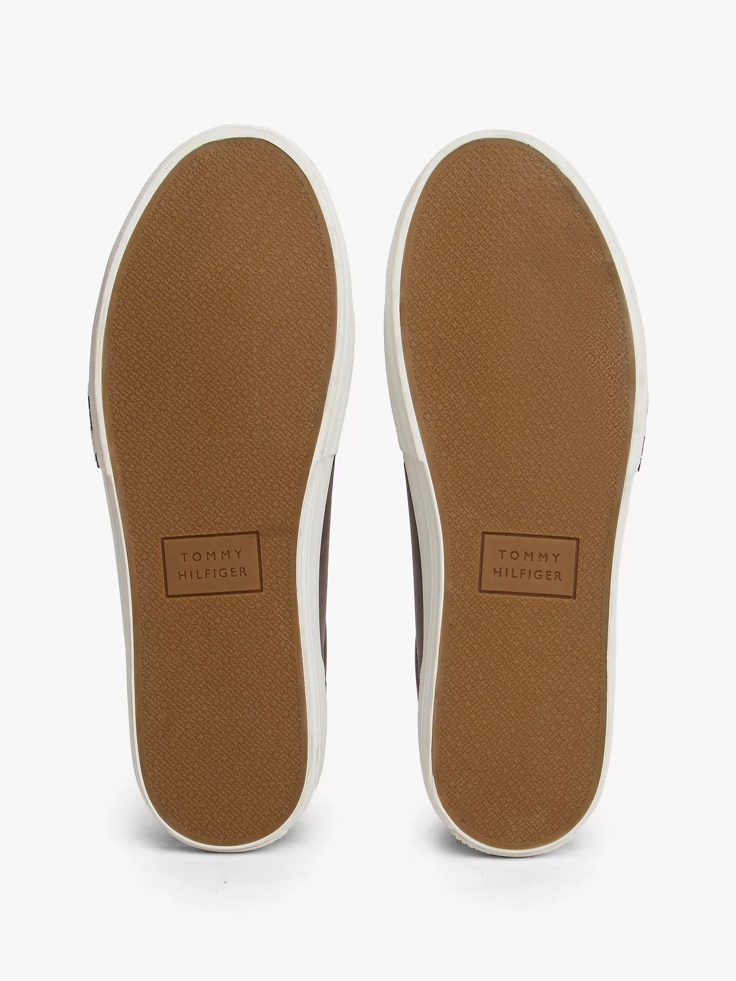 Calzado casual de cuero con bandera