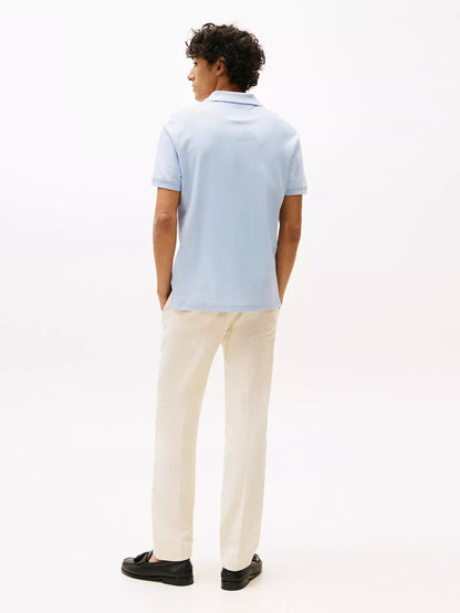 Chemise regular unicolor con logo en monograma bordado