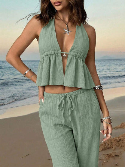 Conjunto con cuello halter y lazo en la espalda