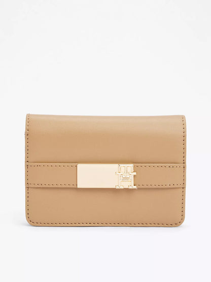 Cartera tipo monedero con cinturón y cremallera