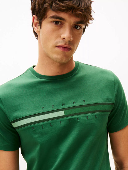 Franela con logo de bandera central tonal