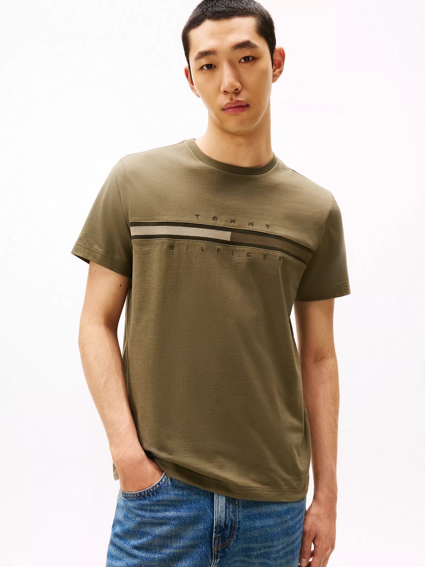 Franela con logo de bandera central tonal