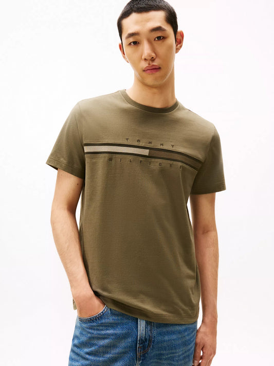 Franela con logo de bandera central tonal