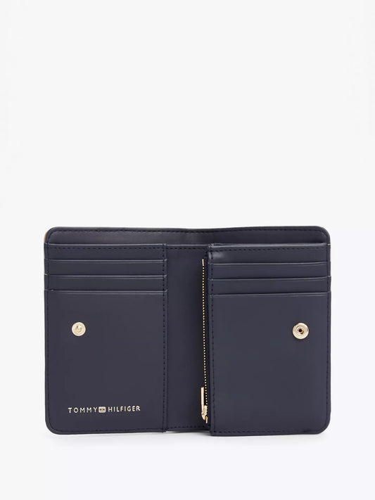 Cartera tipo monedero con cinturón y cremallera