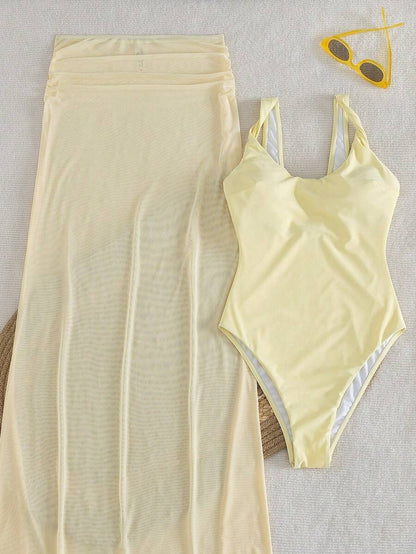 Traje de baño enterizo con pareo
