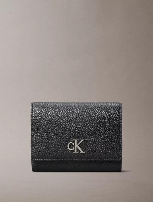 Cartera tipo monedero con logo