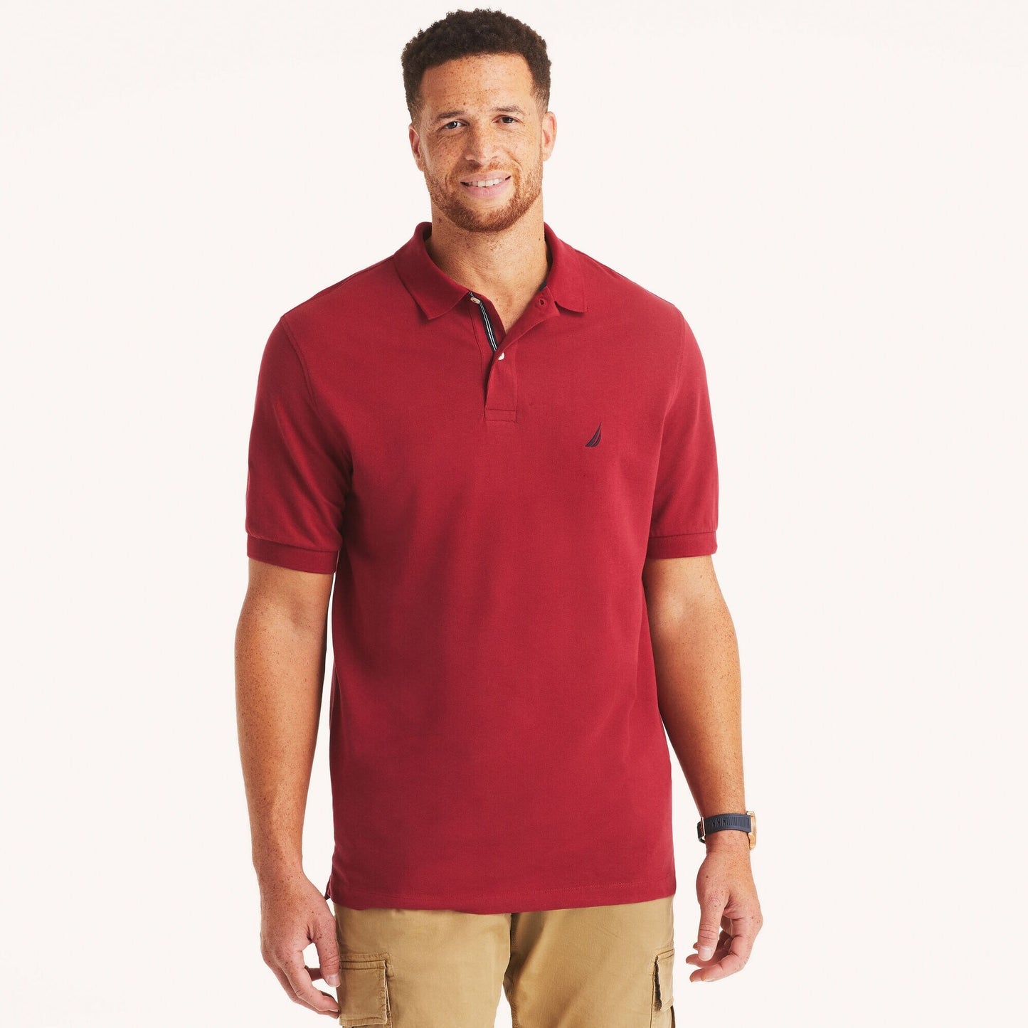 Chemise regular performance unicolor con logo para grandes