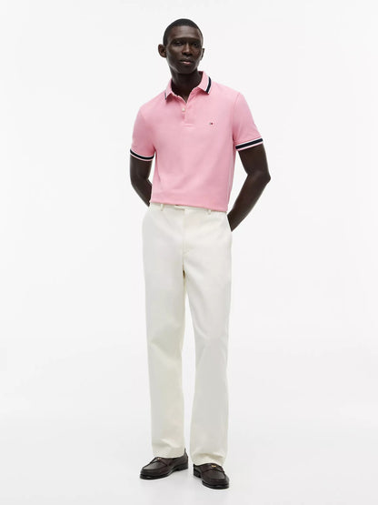 Chemise unicolor con cuello y mangas ribeteadas