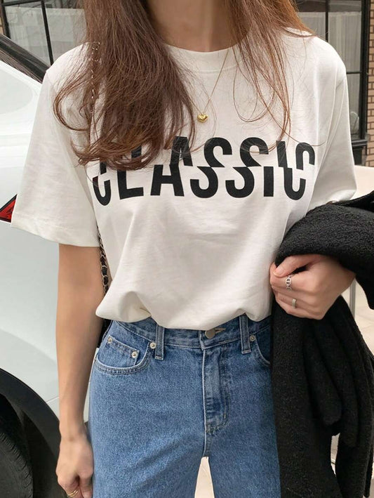 Camiseta holgada de cuello redondo con gráfico de letras