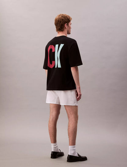 Franela holgada orgullo Viva Love de Marc Hundley