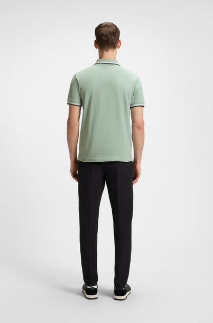 Chemise ajustada con cuello y mangas ribeteadas